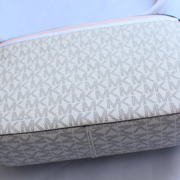 NWT MICHAEL KORS Jet Set Large Zip Crossbody in Powder blush - Picture 3 of 4